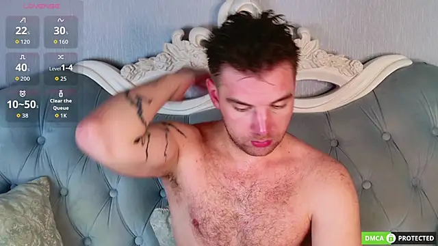 ArthurMeyers Show in webcam