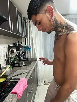 Show modela eldelostrucos na web-kameri