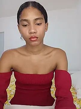 SkarlySecrets Adlı Modelin Canlı XXX Sohbeti