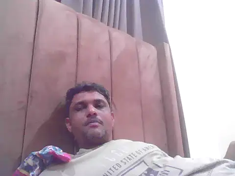 santhoshkannadaboy Webcam-Show