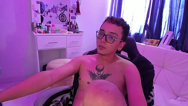 Show modela Lucif3r_6 na web-kameri