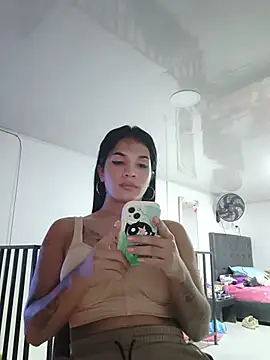 Lukyanova-Gabriela Show in webcam