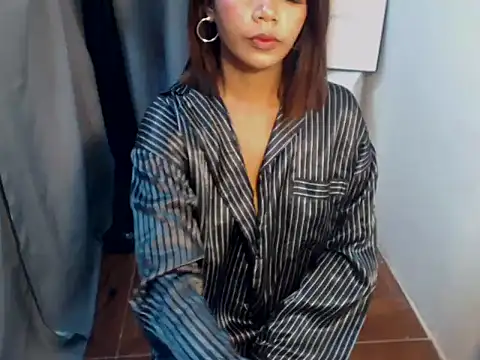 Asian_chicksxx Obrolan Langsung XXX