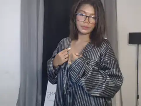 Asian_chicksxx's Live XXX Chat
