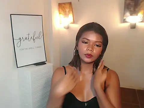Asian_chicksxx's Live XXX Chat