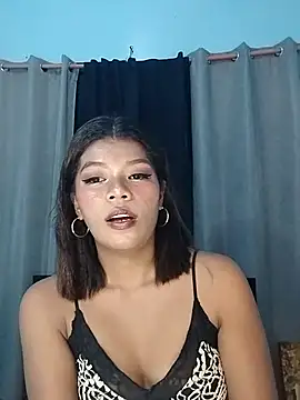 Asian_chicksxx's Live XXX Chat