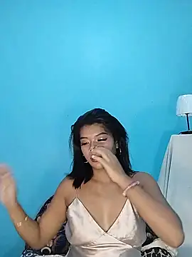 Chat +18 de Asian_chicksxx ao vivo
