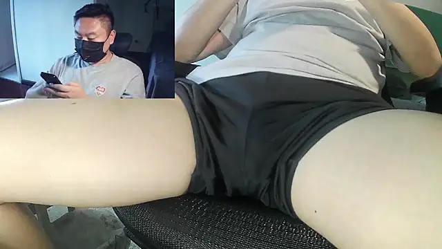 mrcake666 Show Webcam