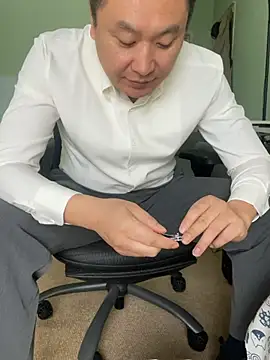 mrcake666 网络视讯表演