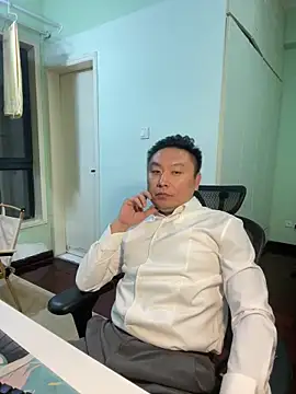 mrcake666 网络视讯表演