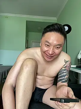 mrcake666 Show Webcam