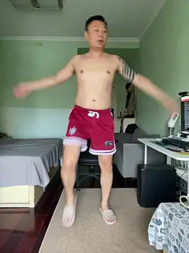 Pokazy przed kamerką – mrcake666