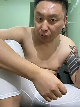 mrcake666 网络视讯表演