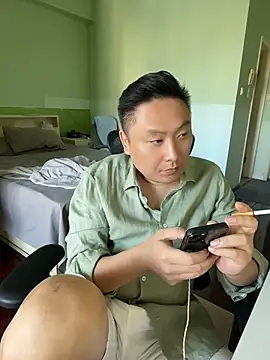 mrcake666 网络视讯表演