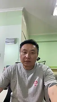 mrcake666 网络视讯表演
