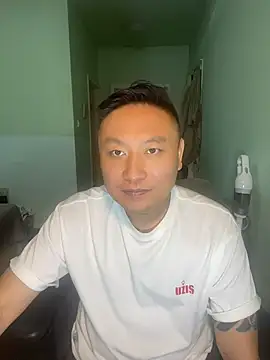 mrcake666 Show Webcam