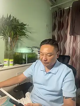 mrcake666 网络视讯表演