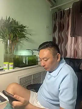 mrcake666 Show Webcam