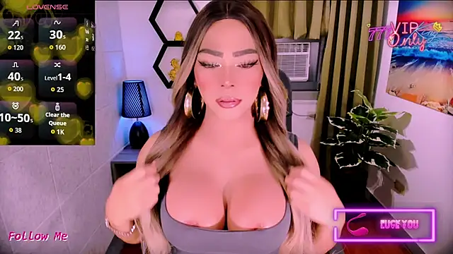 xJackieHugeSuckerx Show Webcam