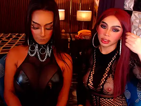 Show de MariaSofiaLoveTS na webcam