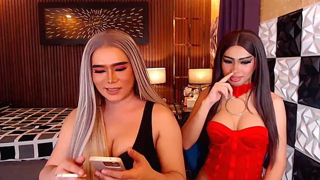MariaSofiaLoveTS' Webcam Show