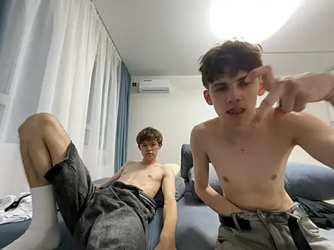 denny_likk webcam show