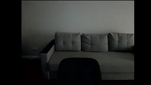 Vicki_Milles' Live Chat Room