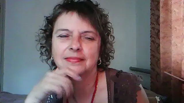 Show modela ElizabethGorden na web-kameri