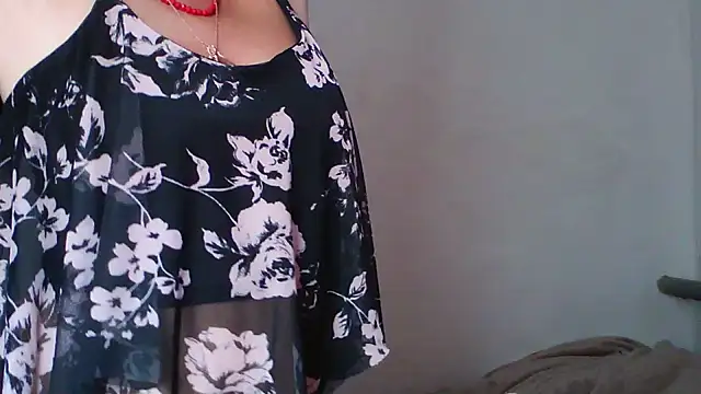 Show modela ElizabethGorden na web-kameri