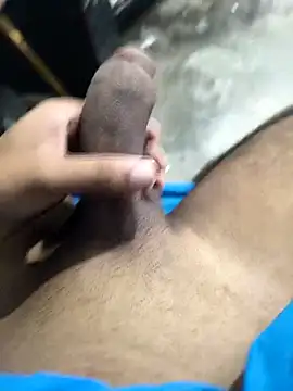 skasiffff Show in webcam