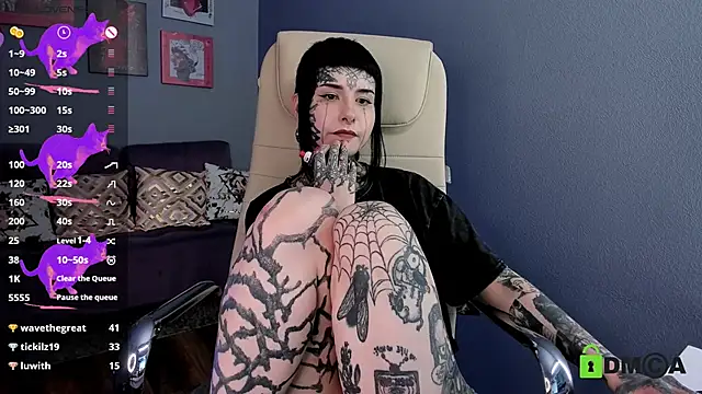 Chat soba uživo modela Bloood__Mary