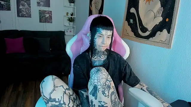Bloood__Mary's Live Chat Room
