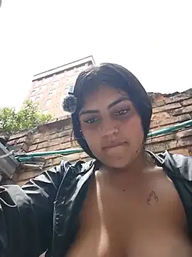 Chat +18 de MishRaven ao vivo