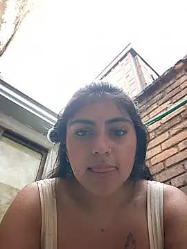 Chat +18 de MishRaven ao vivo