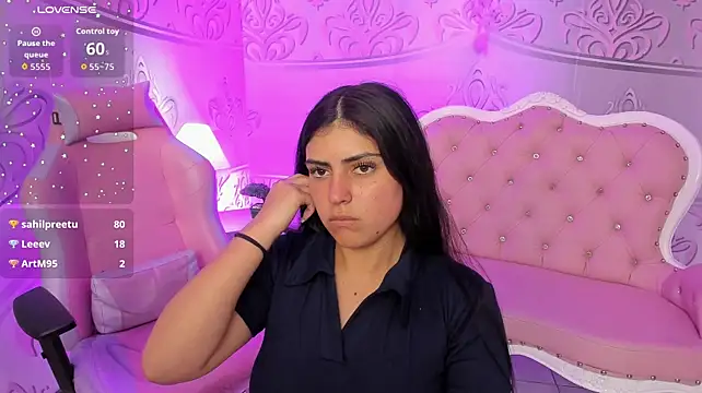 MishRaven's Live XXX Chat