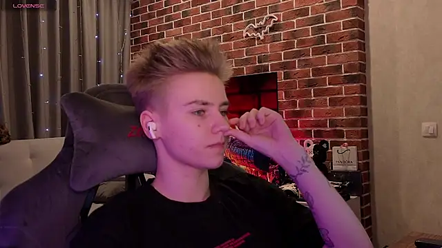 Jean_Willson's Webcam Show