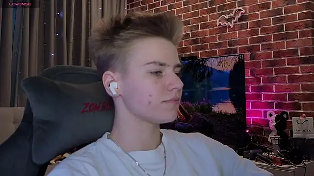 XXX chat uživo modela Jean_Willson