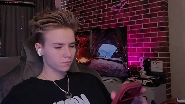 Онлайн чат XXX Jean_Willson