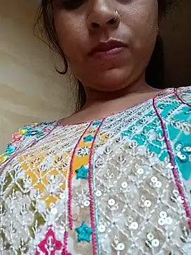 lovely_bhabhi_のライブXXXチャット
