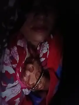 lovely_bhabhi_ Adlı Modelin Canlı XXX Sohbeti