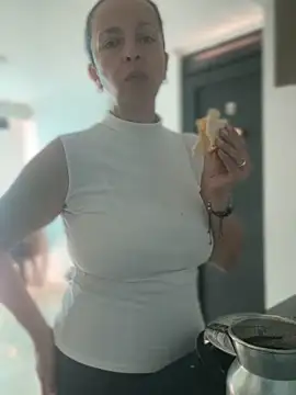 Živá chatovací místnost Soy_Camila8