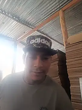 Petterleonel123 – webcam-show