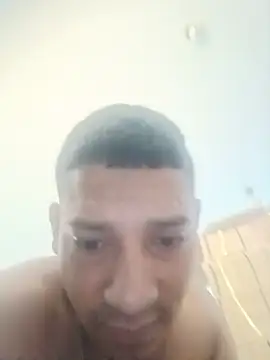 Petterleonel123 Show in webcam