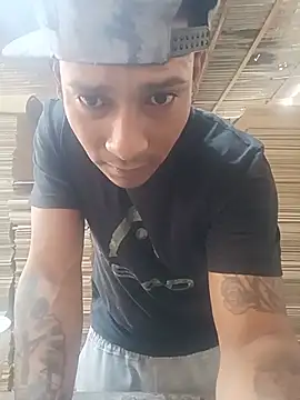 Petterleonel123 – webcam-show