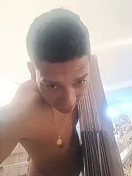 Petterleonel123 Show in webcam