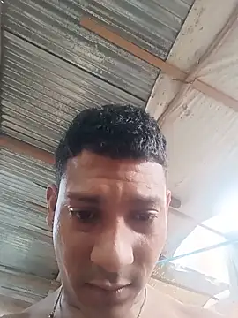 Show modela Petterleonel123 na web-kameri