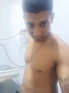 Show modela Petterleonel123 na web-kameri