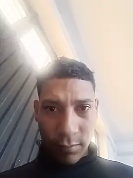 Petterleonel123 webcam show