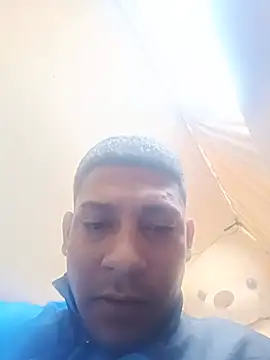 הופעת וובקאם של Petterleonel123