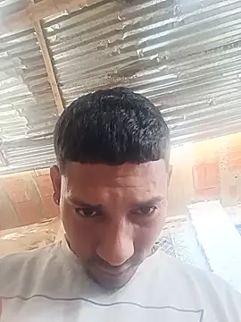 Petterleonel123 Show in webcam